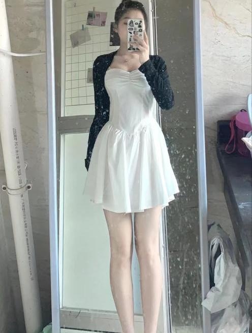 宝安大奶莉莉