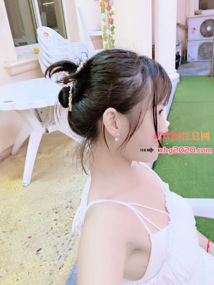 弘阳可爱小姐姐