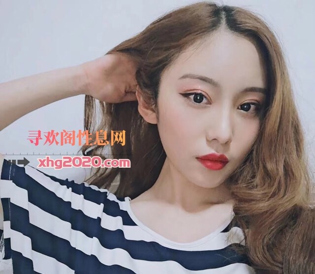 兼职大长腿美女