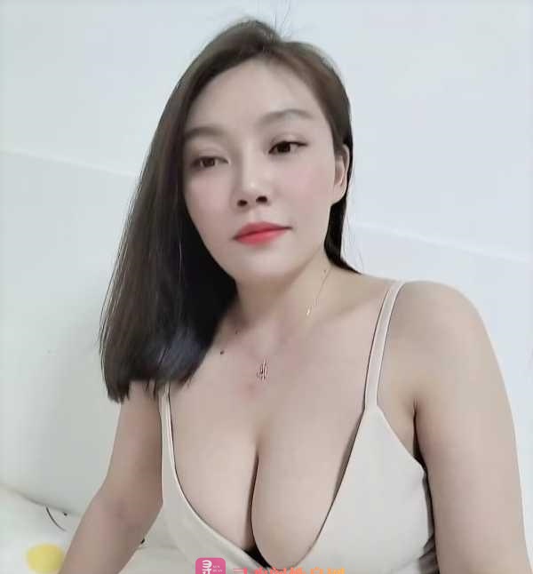 龙华依依