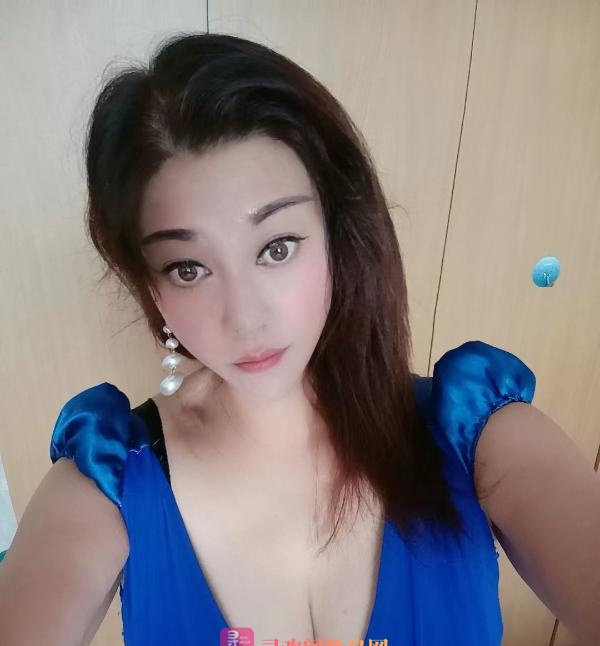 性感的美娜