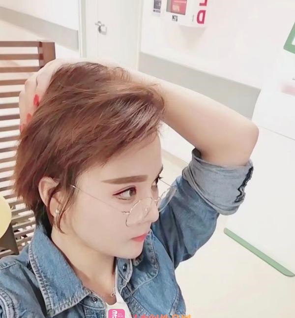 颜值三通尤物