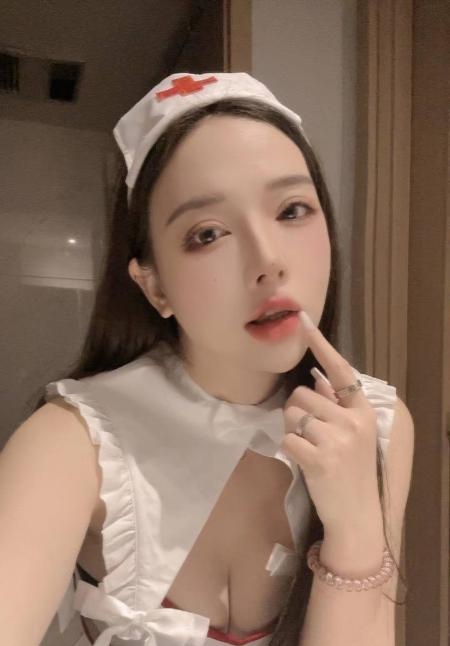 大波护士小姐姐青青