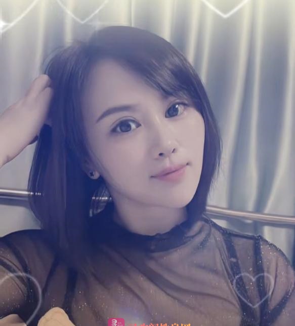 大胸美女米粒