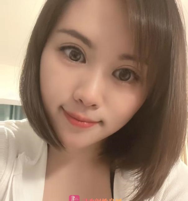 大胸美女米粒