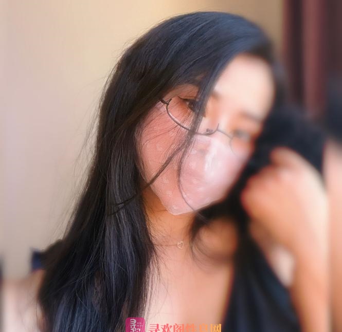 光谷女明星童童