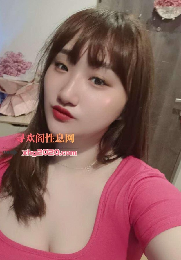 大胸妹子