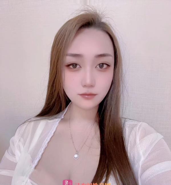 黄岛区大胸妹
