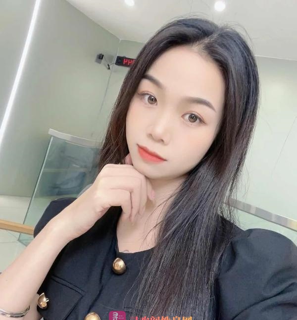 和平年轻貌美小美女