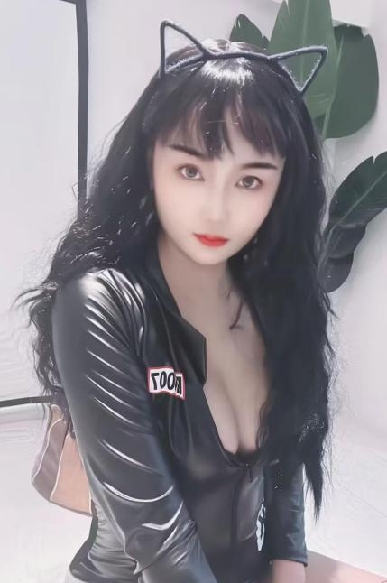 广州长腿妹小天依