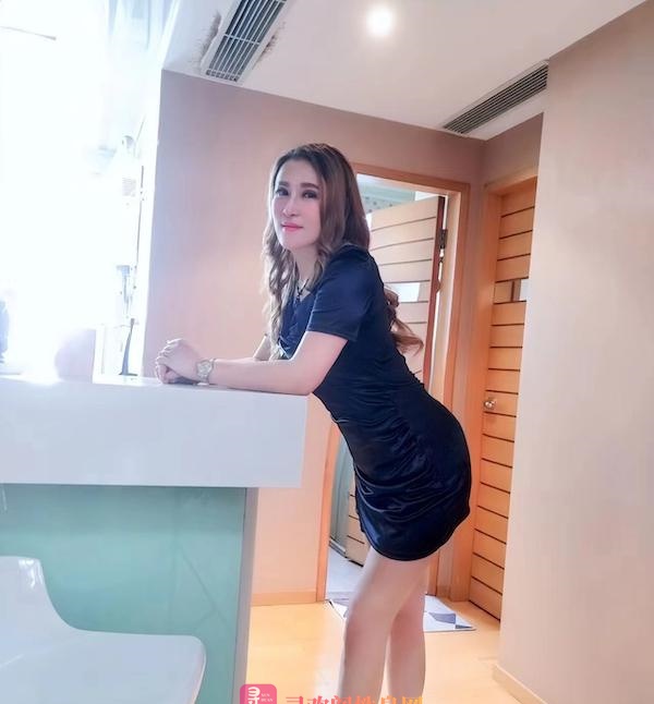 罗湖肥臀少妇 冰冰
