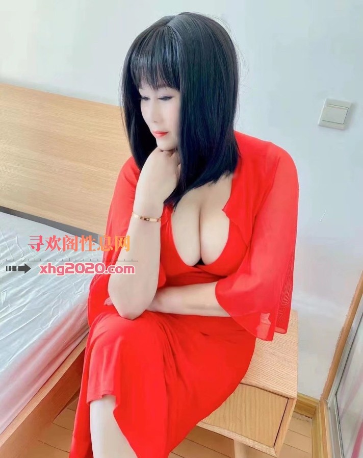 丰满少妇