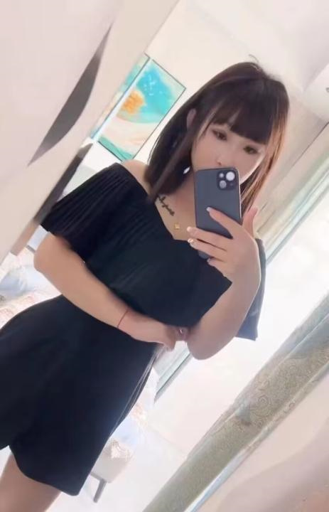 胸大玩得开的姐姐