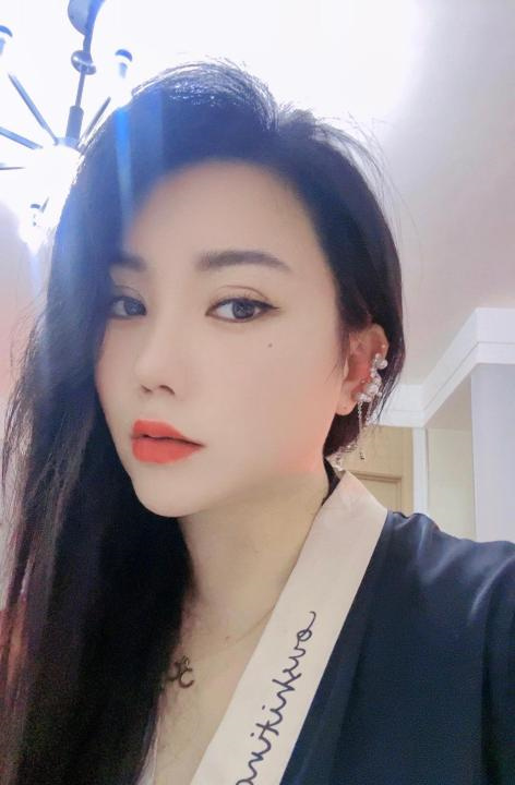 大奶少妇楠楠
