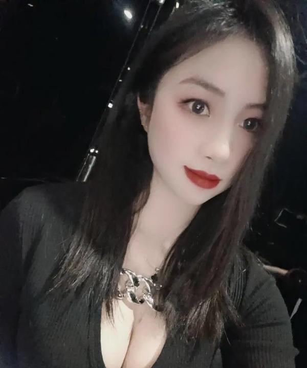 望京爆操肥臀丰乳妹妹