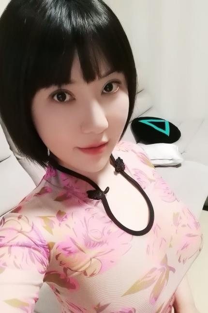 虹悦城美女恬恬