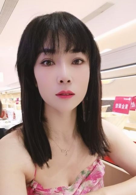 璐雅少妇