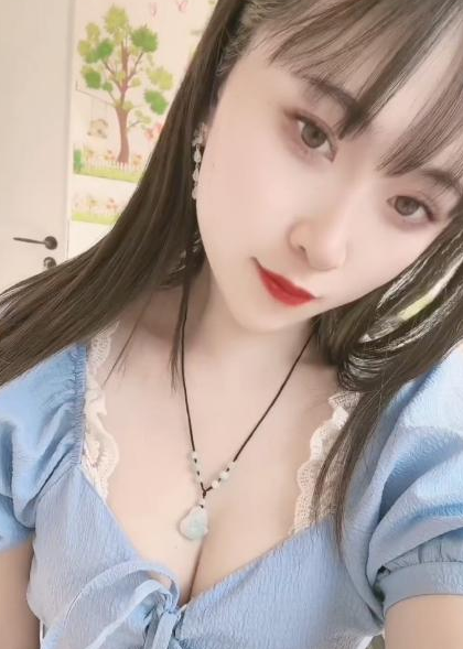 轻熟风骚少妇