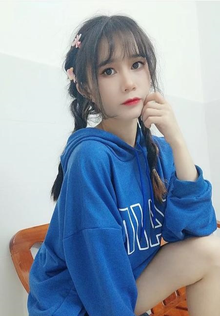 汉飞小雅吖