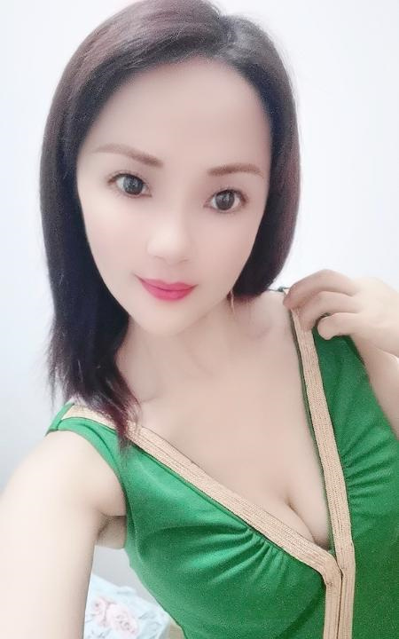 大奶梦雪