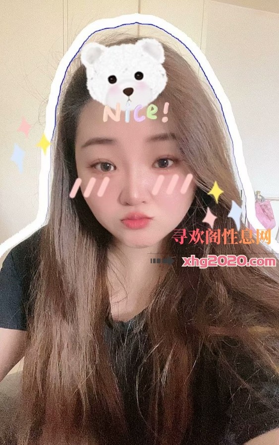 微胖高挑的可爱小姐姐