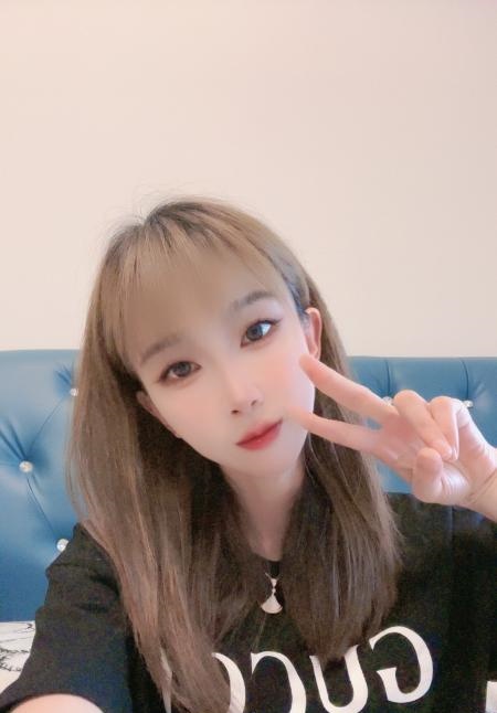 马房山美女老师