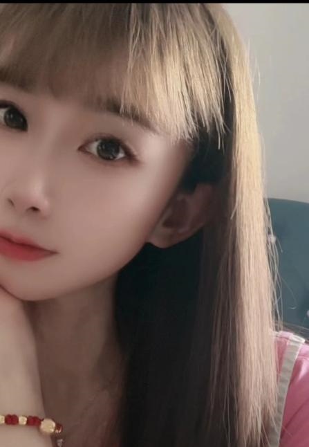 马房山美女老师