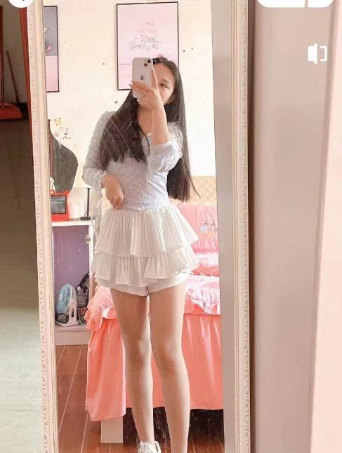 制服情趣妹子