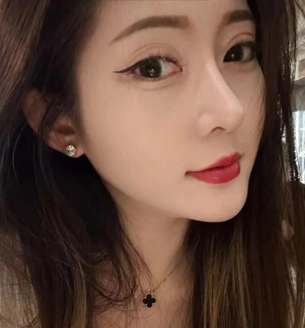 美乳菠萝蜜
