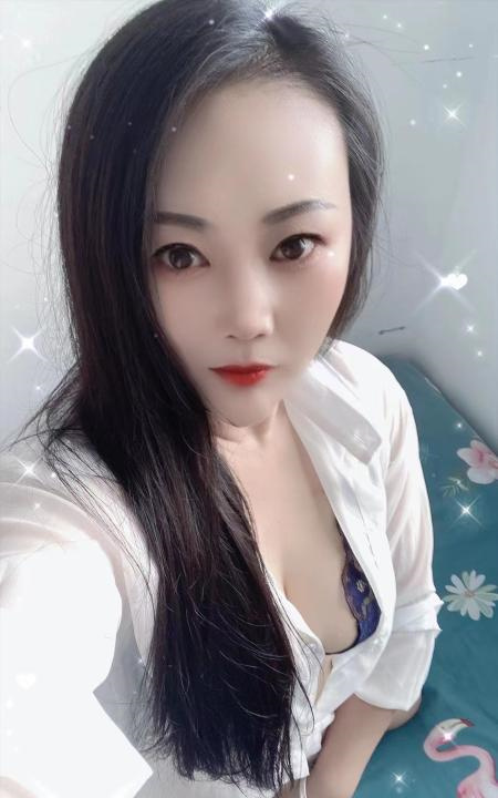 南京丰乳肥臀少妇