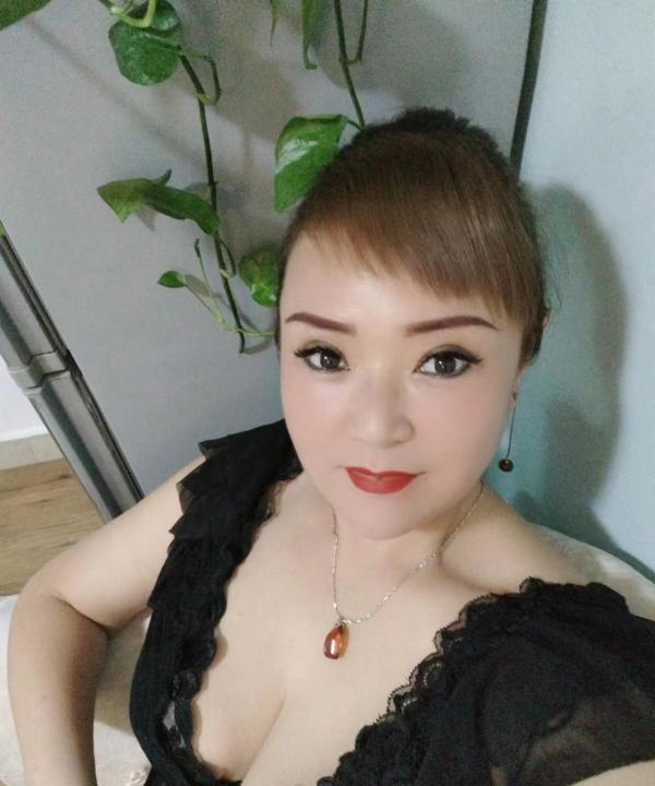 深圳大啵骚少妇