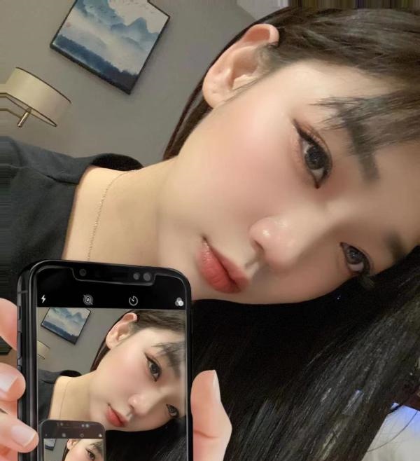 河西龙瀚小姐姐