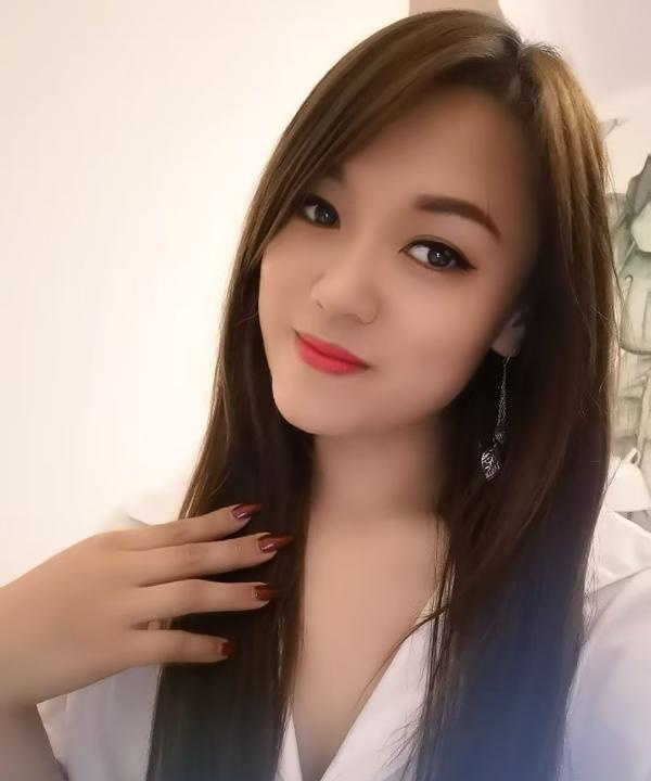 二刷天鹅湖妹子青青