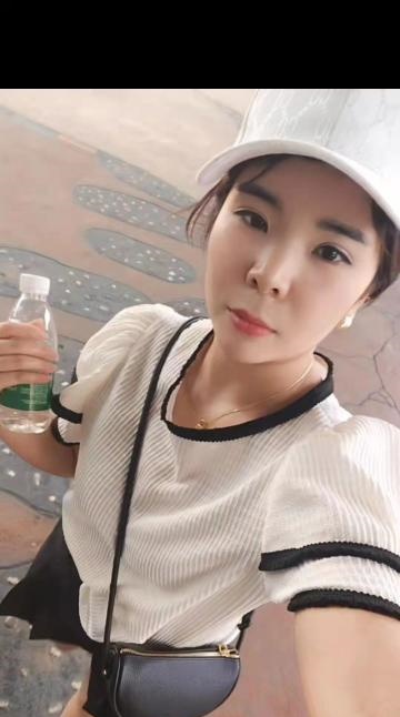 建邺轻熟小少妇