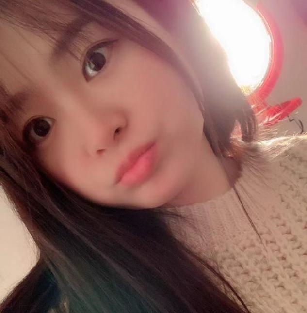 养猫的小姐姐