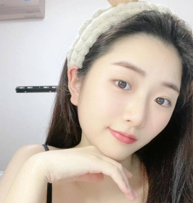 光谷清纯妹子