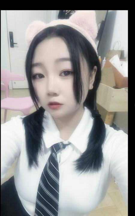 丰乳肥臀瑶瑶