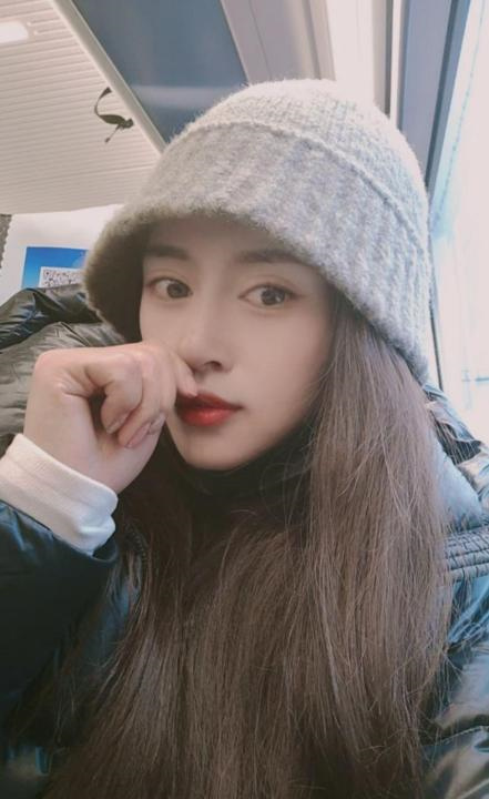 骨感美女小活