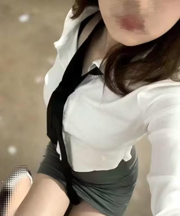 附近厂妹尺度很大