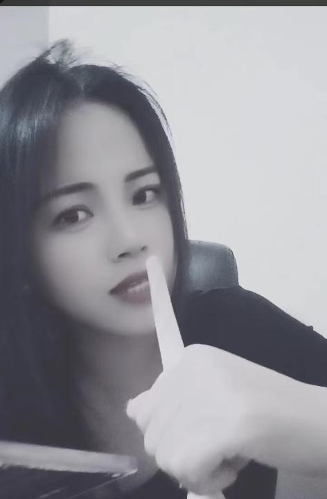 骚妹子压榨夫人