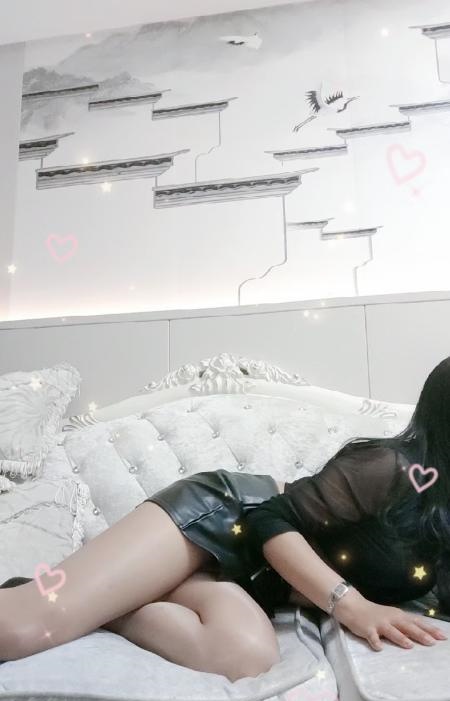 骚妹子压榨夫人