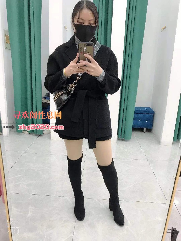 吴江笑笑