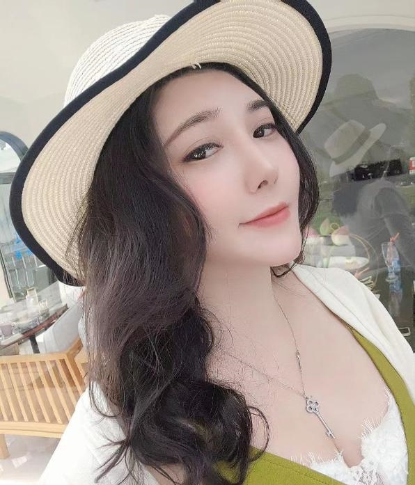 潮喷健身教练
