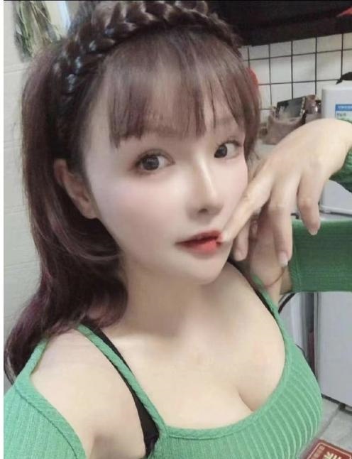 可以3P的奶兔妹