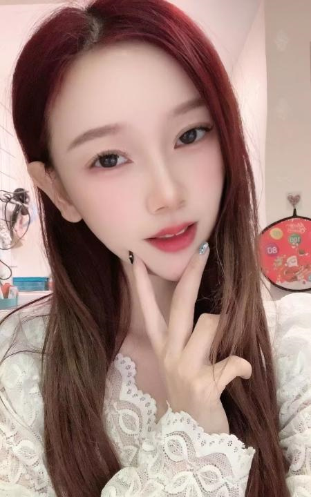 滨江甜美妹子