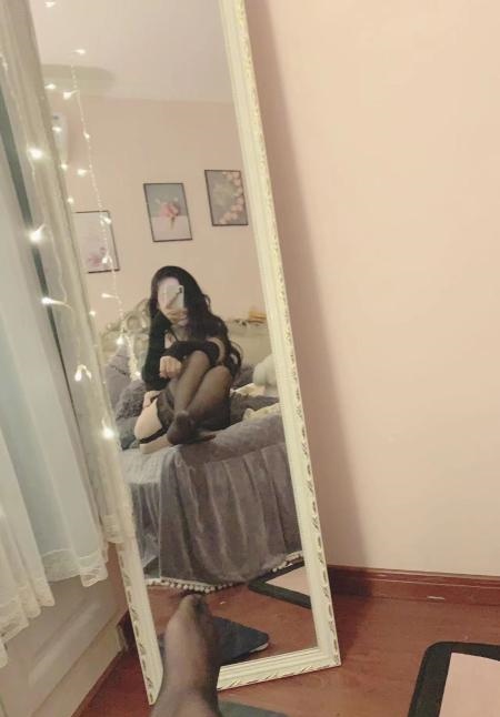 大胸个人中项小野猫