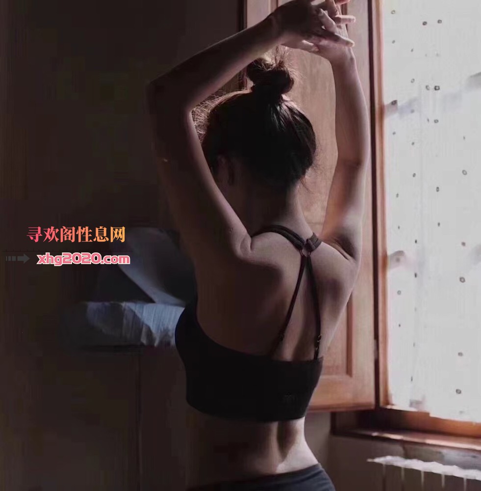大长腿小姐姐
