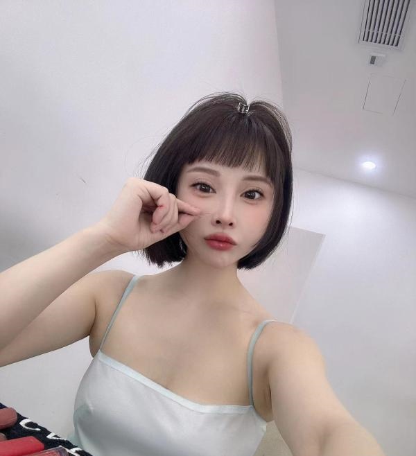 天河美臀小柳岩