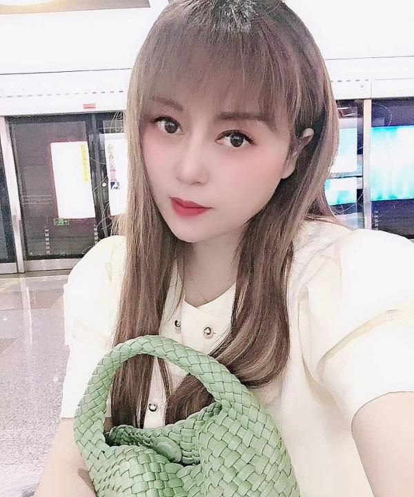 武侯区妩媚巨乳少妇