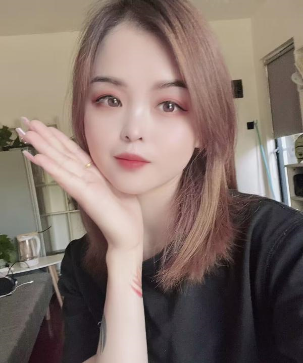 寮步老师莉莉